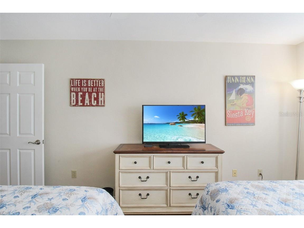 1364 Siesta Bayside Drive #1364-C Sarasota FL 34242 A4596177 image33