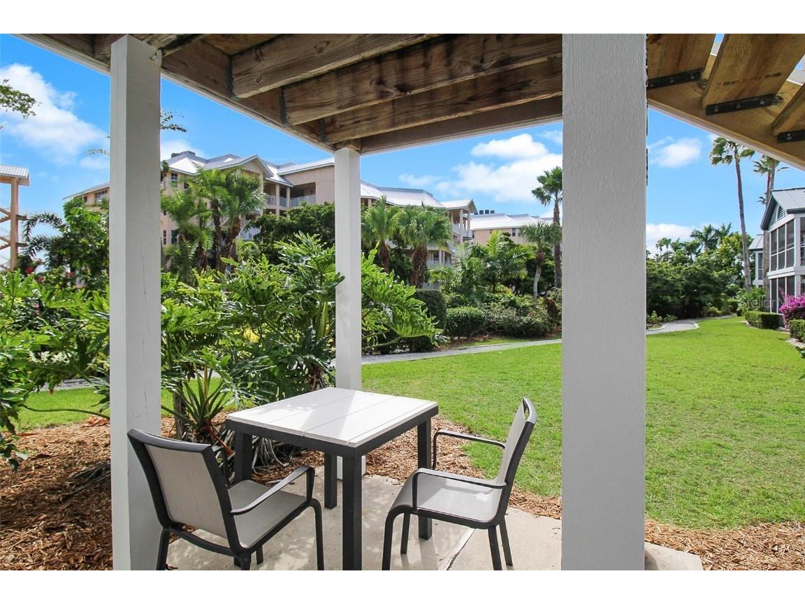 1364 Siesta Bayside Drive #1364-C Sarasota FL 34242 A4596177 image4