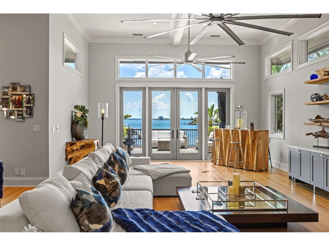 1365 Brightwaters Boulevard NE Saint Petersburg FL 33704 TB8412312 image11