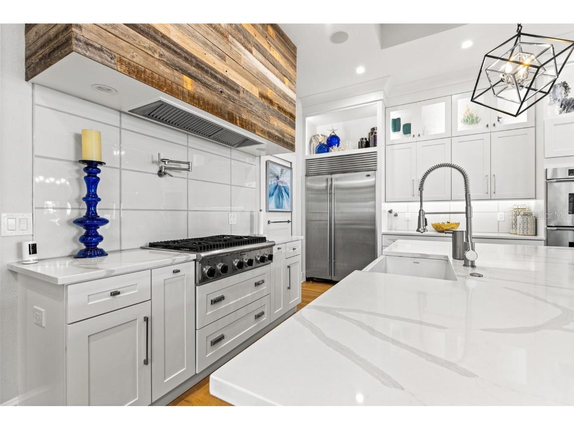 1365 Brightwaters Boulevard NE Saint Petersburg FL 33704 TB8412312 image24