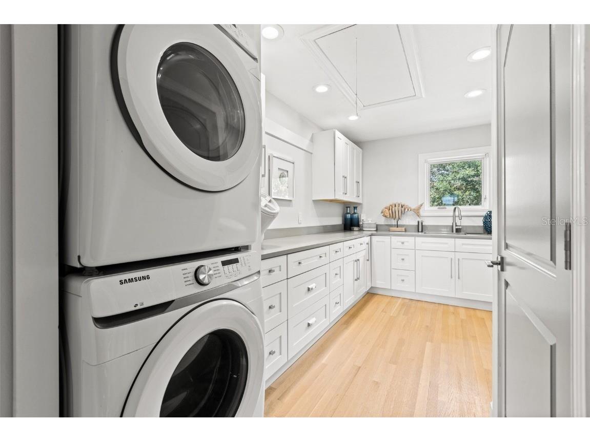 1365 Brightwaters Boulevard NE Saint Petersburg FL 33704 TB8412312 image26