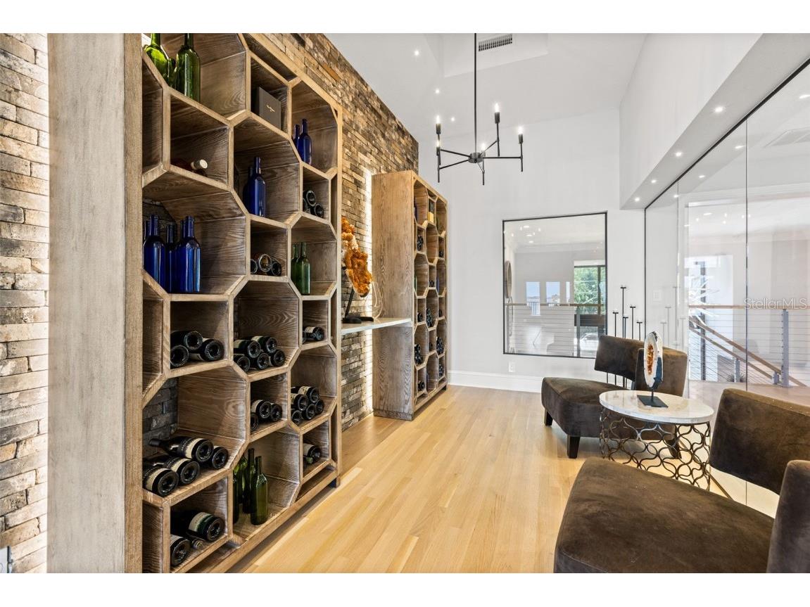 1365 Brightwaters Boulevard NE Saint Petersburg FL 33704 TB8412312 image30