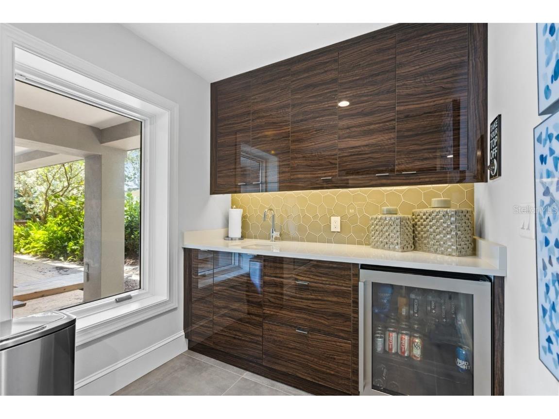 1365 Brightwaters Boulevard NE Saint Petersburg FL 33704 TB8412312 image37