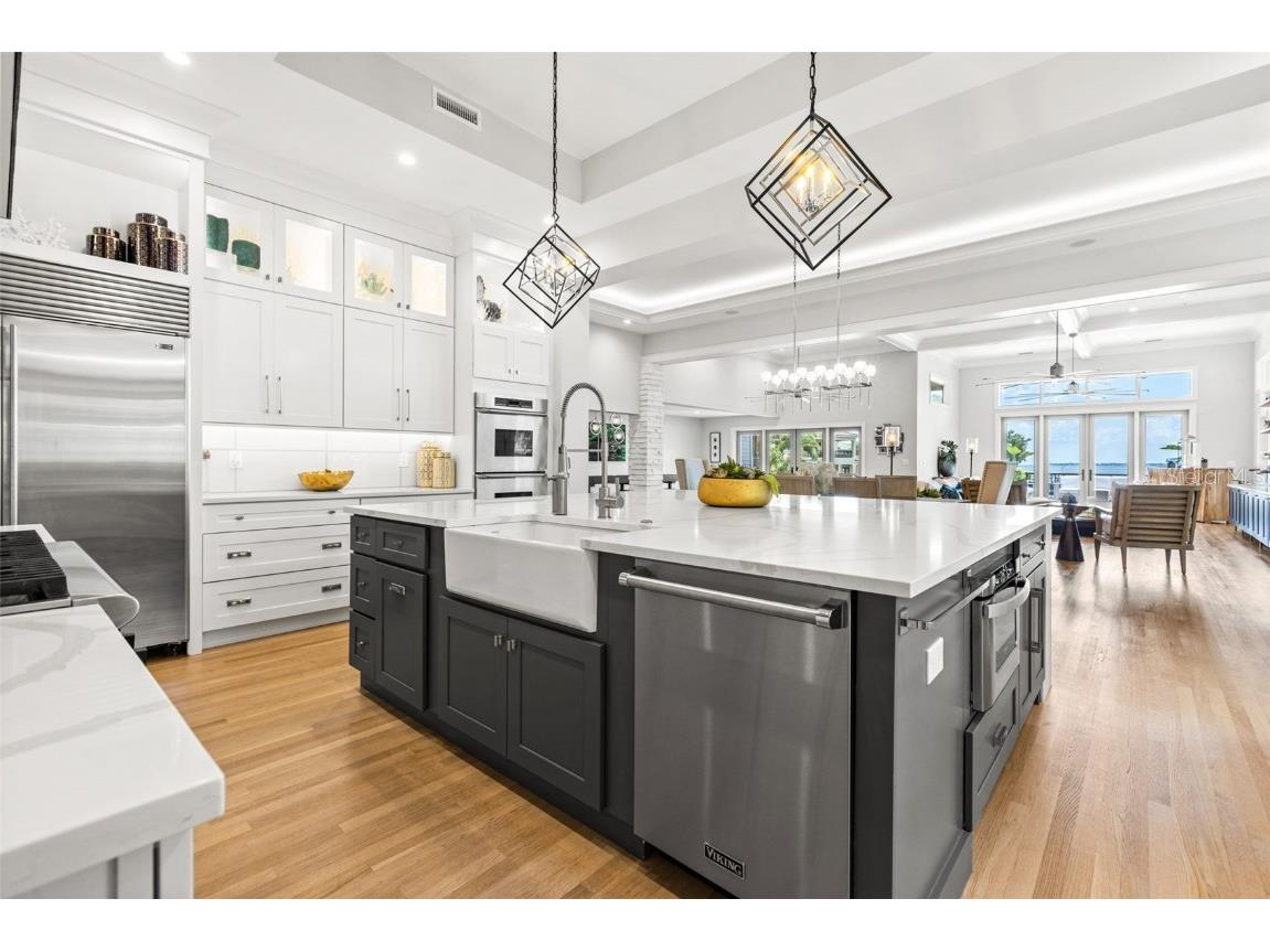 1365 Brightwaters Boulevard NE Saint Petersburg FL 33704 TB8412312 image4