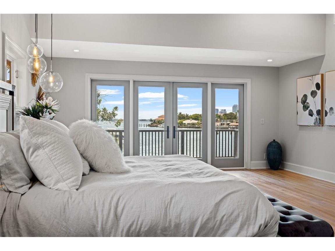 1365 Brightwaters Boulevard NE Saint Petersburg FL 33704 TB8412312 image45