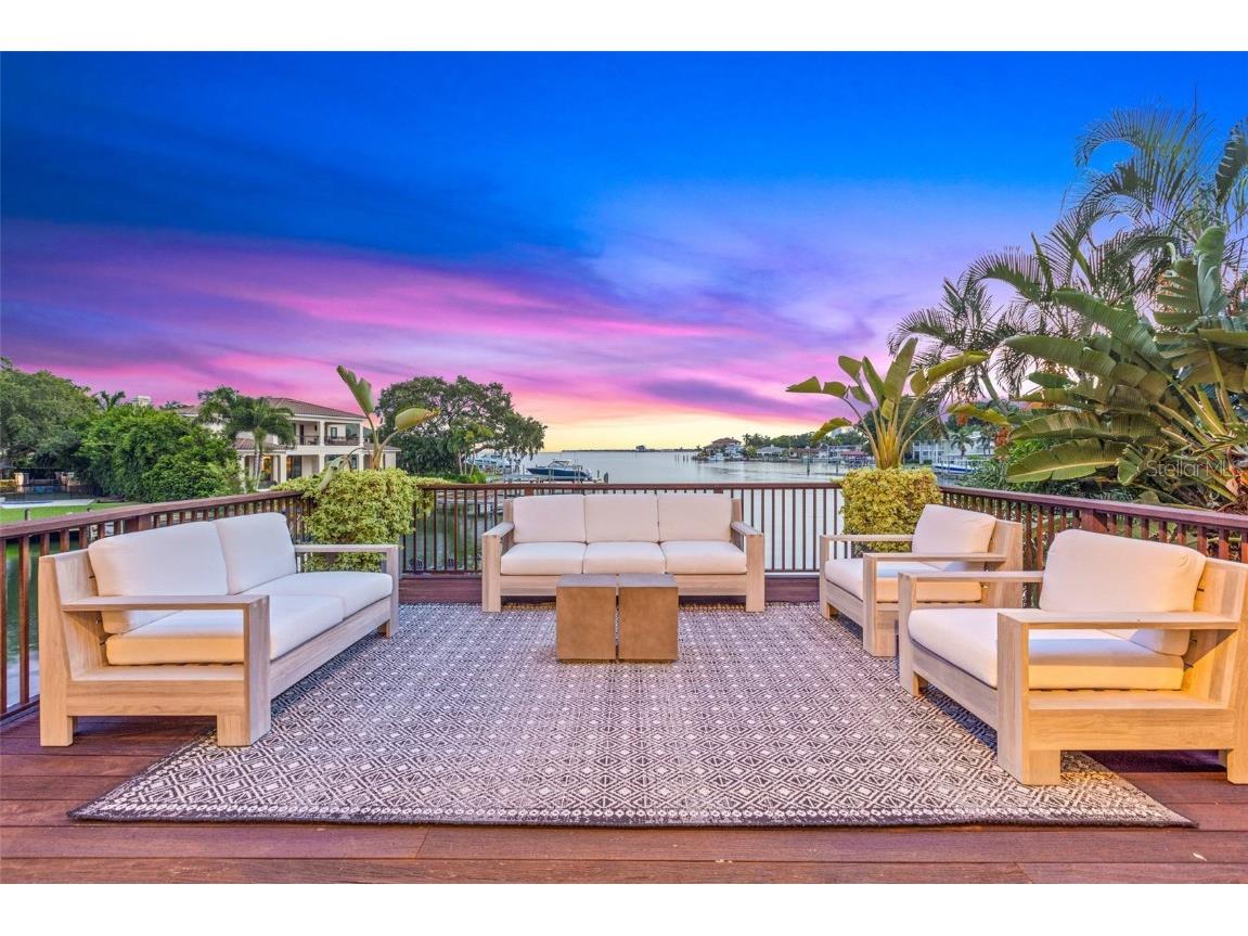 1365 Brightwaters Boulevard NE Saint Petersburg FL 33704 TB8412312 image6