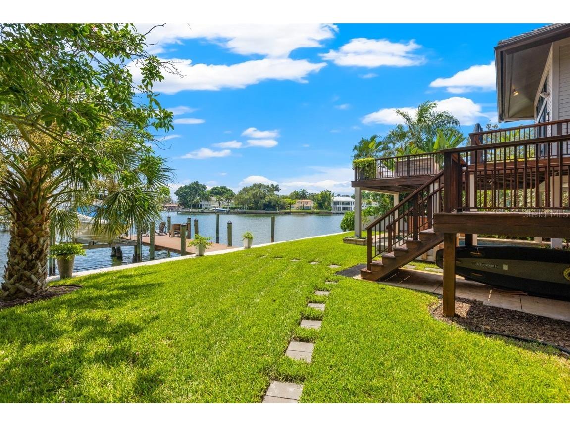 1365 Brightwaters Boulevard NE Saint Petersburg FL 33704 TB8412312 image67