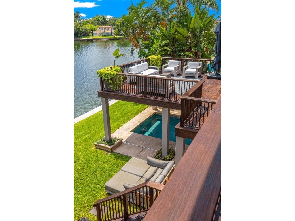 1365 Brightwaters Boulevard NE Saint Petersburg FL 33704 TB8412312 image68