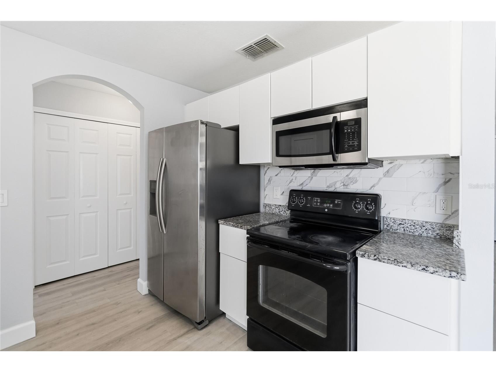 1365 Carey Glen Circle Orlando FL 32824 O6418953 image12