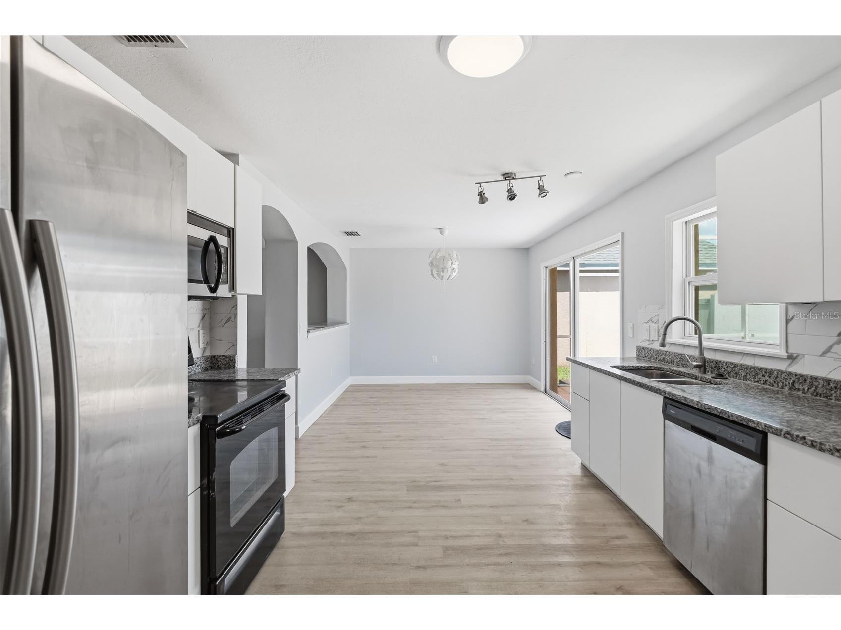 1365 Carey Glen Circle Orlando FL 32824 O6418953 image14