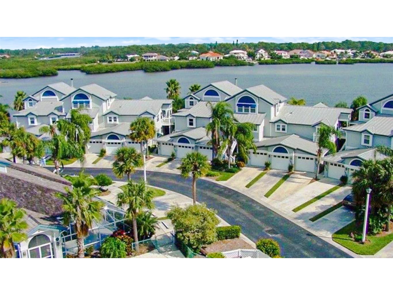 1365 Siesta Bayside Drive #1365-C Sarasota FL 34242 A4589580 image1