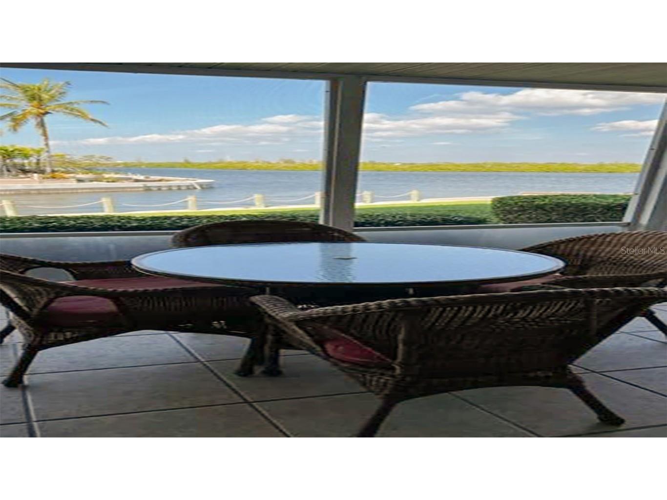 1365 Siesta Bayside Drive #1365-C Sarasota FL 34242 A4589580 image2