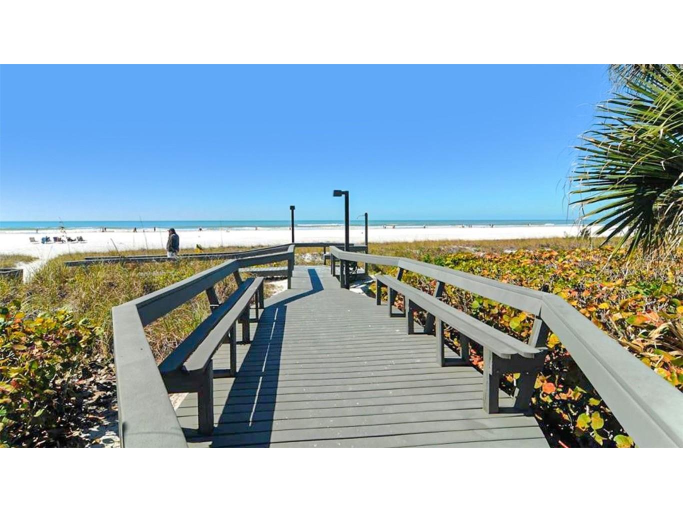 1365 Siesta Bayside Drive #1365-C Sarasota FL 34242 A4589580 image24