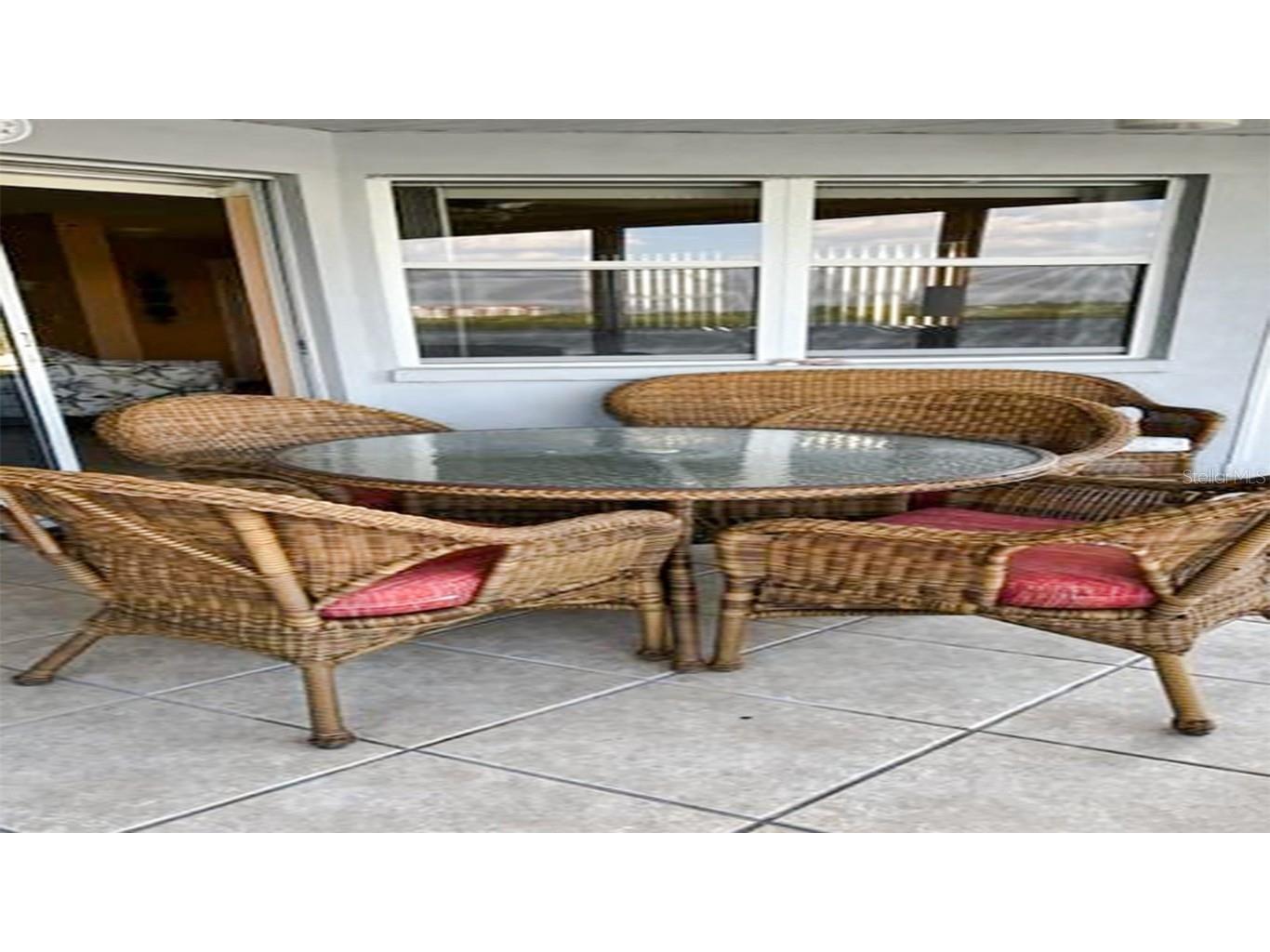 1365 Siesta Bayside Drive #1365-C Sarasota FL 34242 A4589580 image3