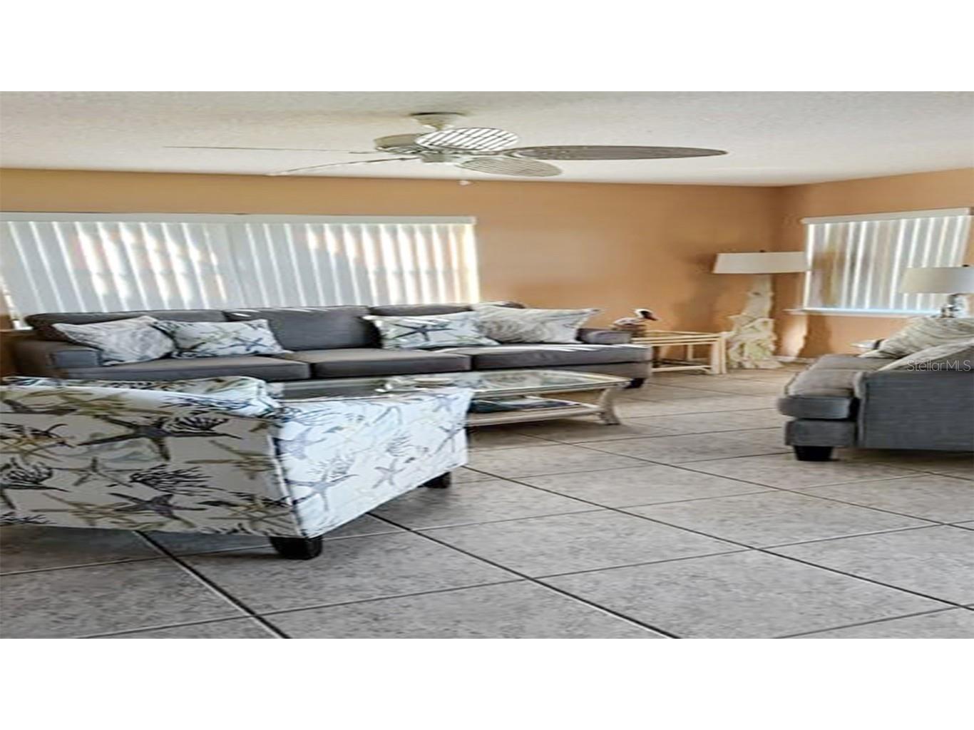 1365 Siesta Bayside Drive #1365-C Sarasota FL 34242 A4589580 image4