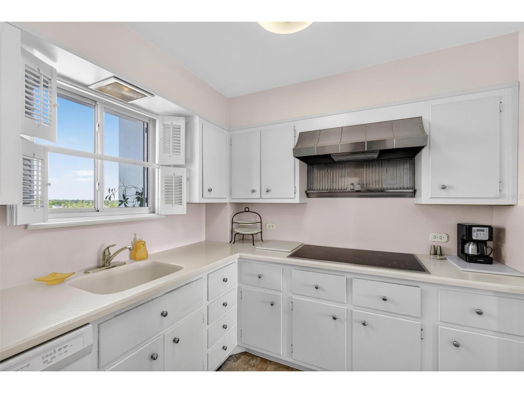 1365 Snell Isle Boulevard NE #6A Saint Petersburg FL 33704 TB8497108 image11