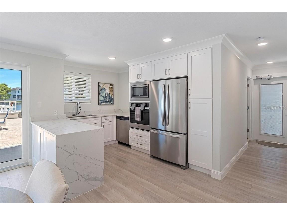 1365 Snell Isle Boulevard NE #8D Saint Petersburg FL 33704 TB8415345 image42