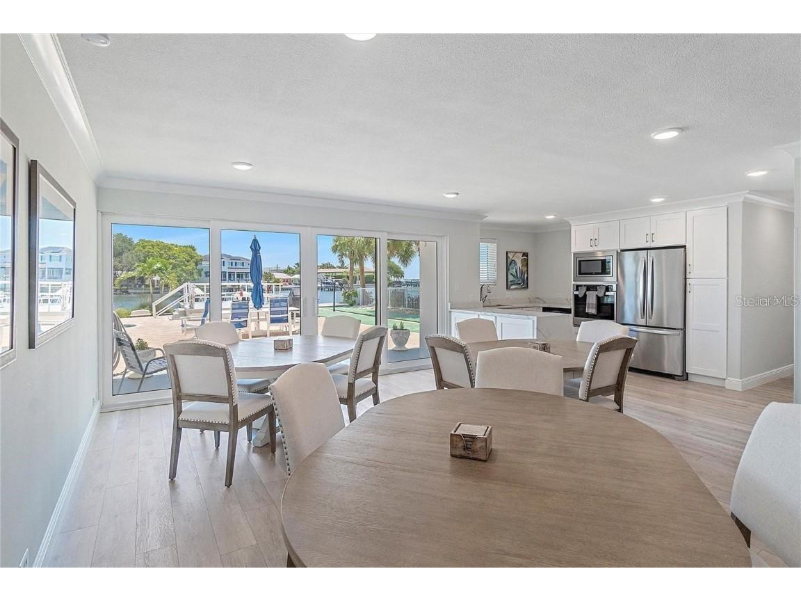 1365 Snell Isle Boulevard NE #8D Saint Petersburg FL 33704 TB8415345 image43