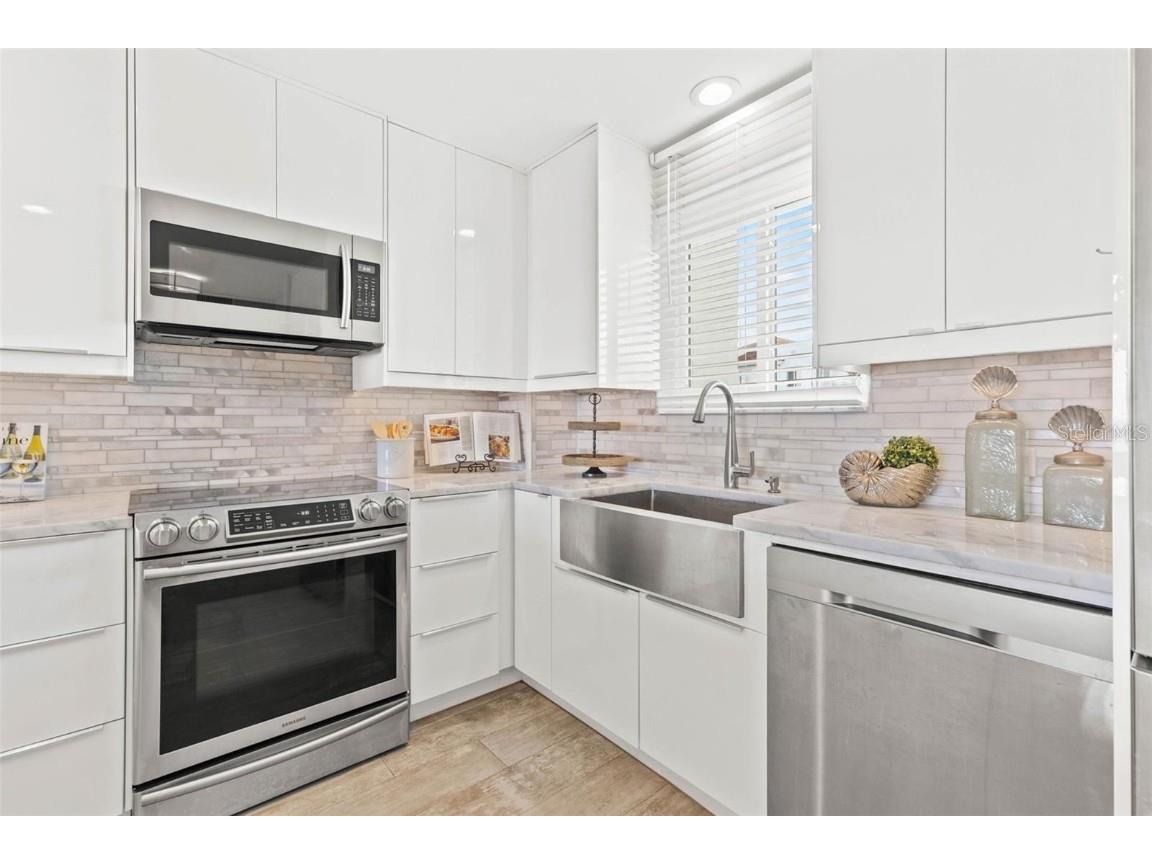 1365 Snell Isle Boulevard NE #8D Saint Petersburg FL 33704 TB8415345 image6