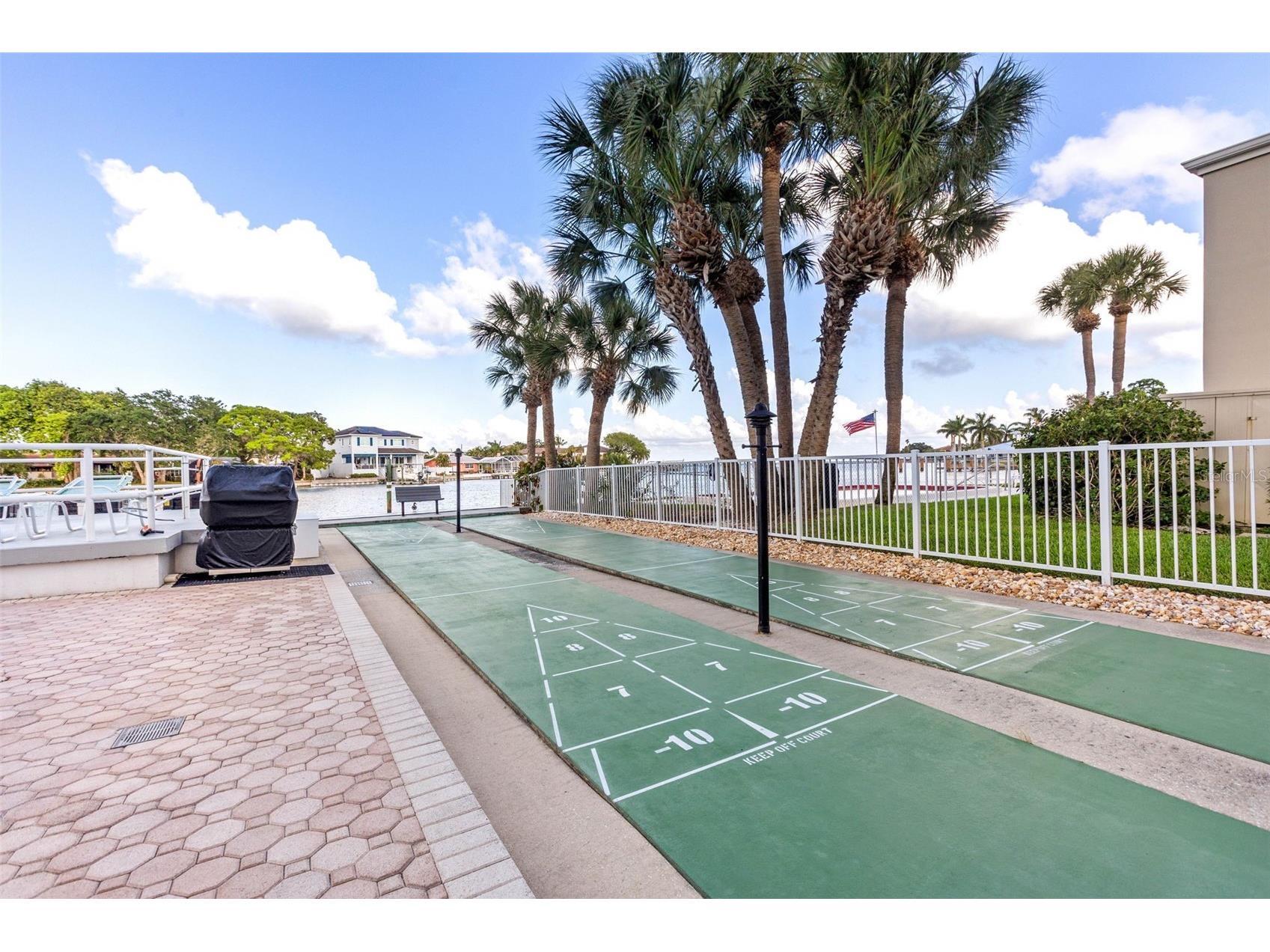 1365 Snell Isle Boulevard NE #8D Saint Petersburg FL 33704 TB8493216 image25