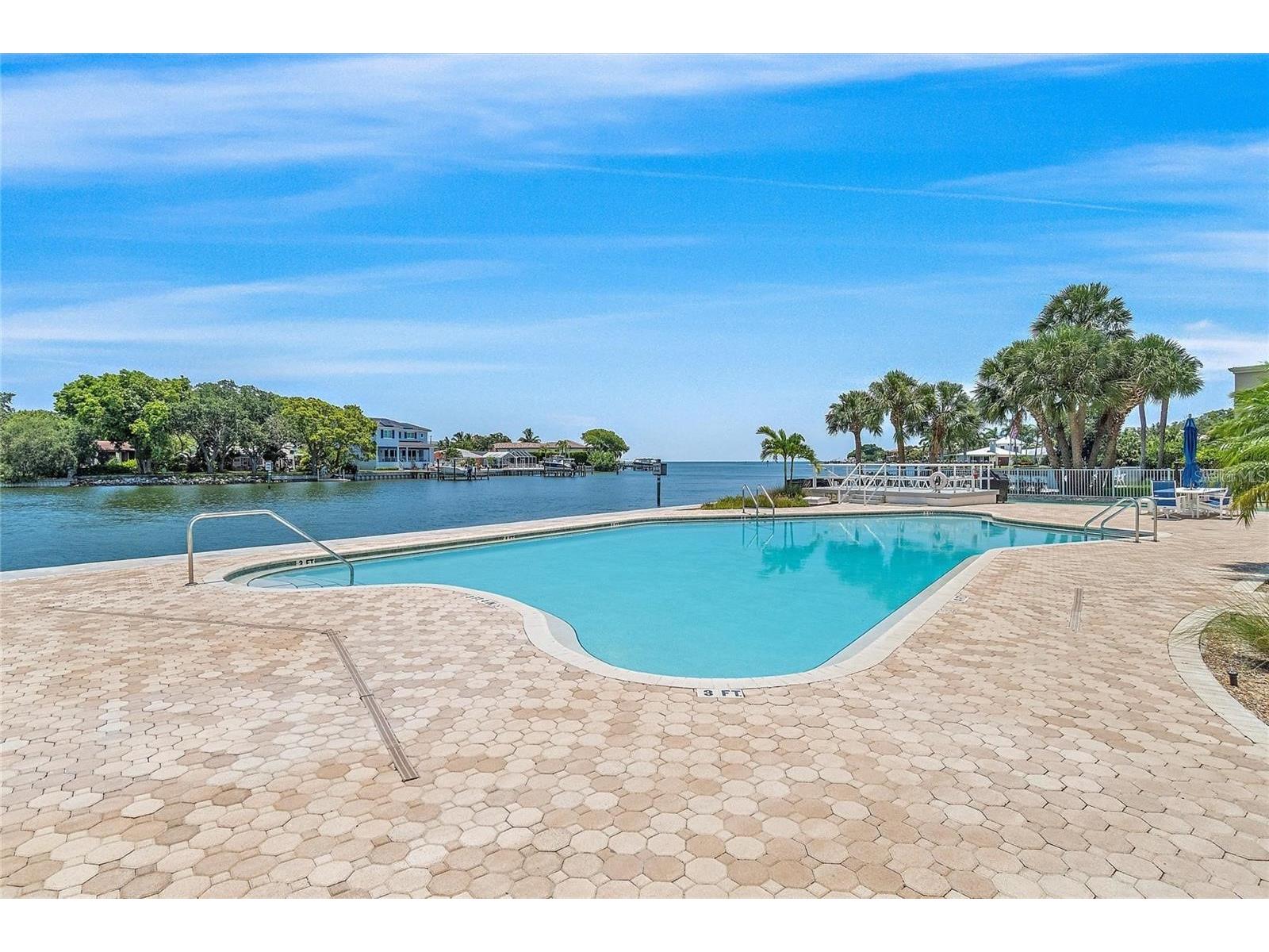 1365 Snell Isle Boulevard NE #8D Saint Petersburg FL 33704 TB8493216 image37