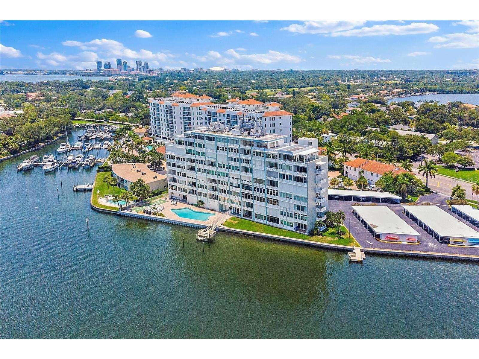 1365 Snell Isle Boulevard NE #8D Saint Petersburg FL 33704 TB8501400 image53