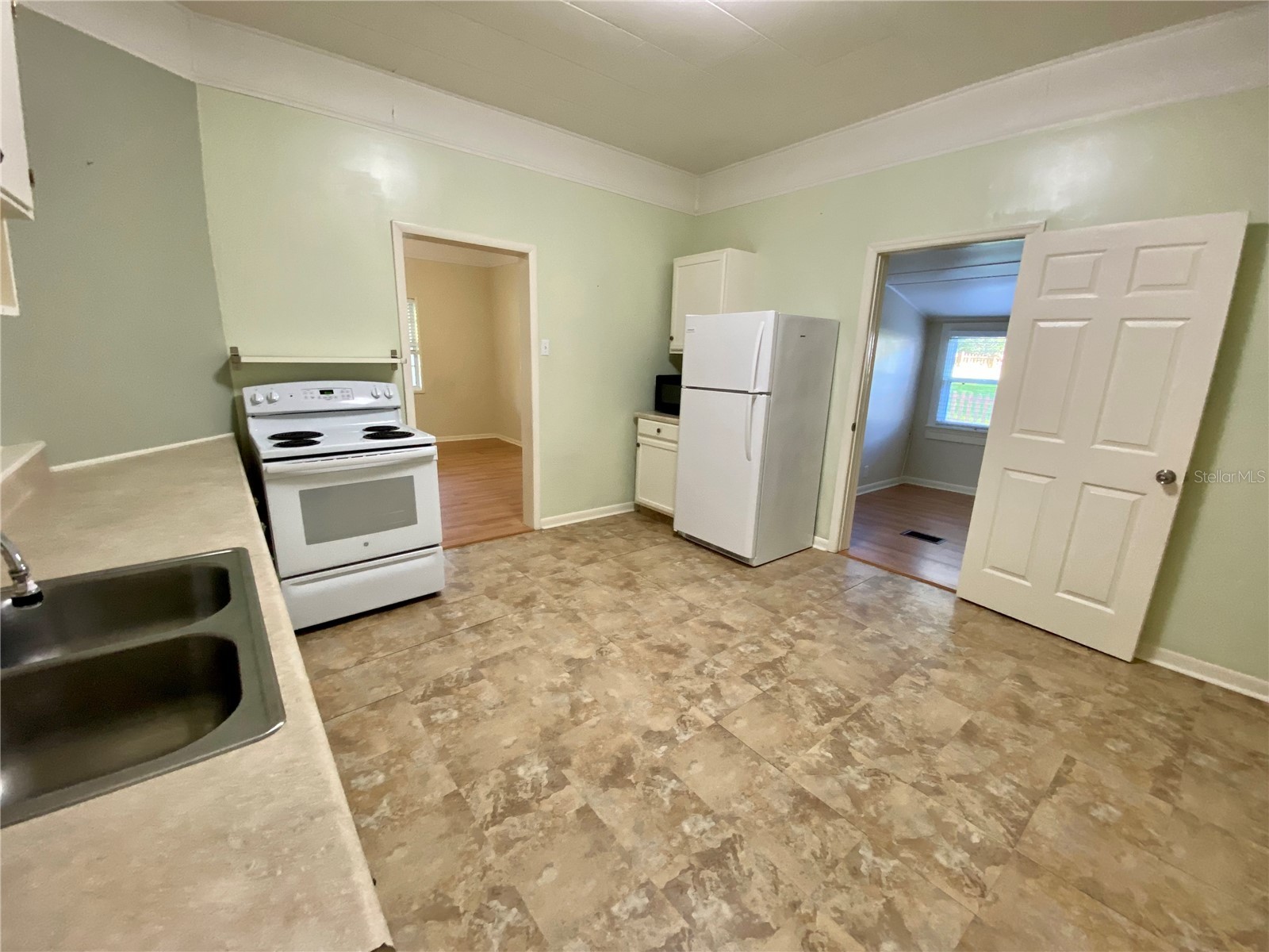 13650 5th Street Dade City FL 33525 TB8521092 image10