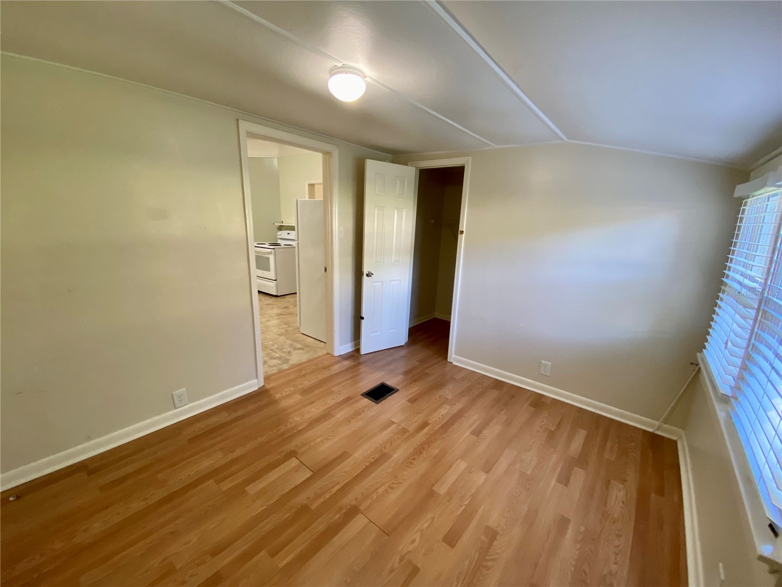 13650 5th Street Dade City FL 33525 TB8521092 image16
