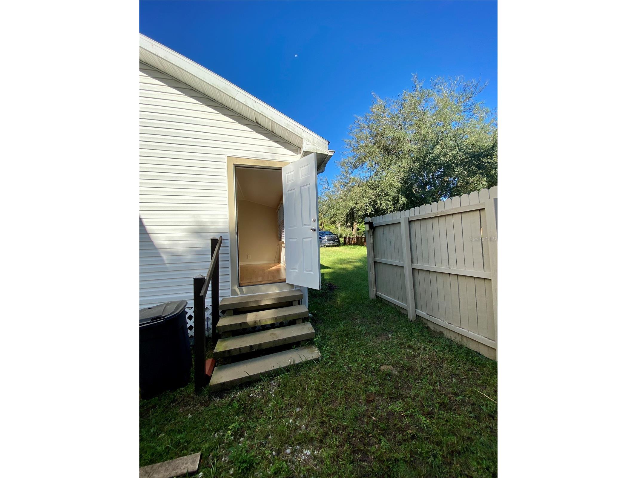 13650 5th Street Dade City FL 33525 TB8521092 image4