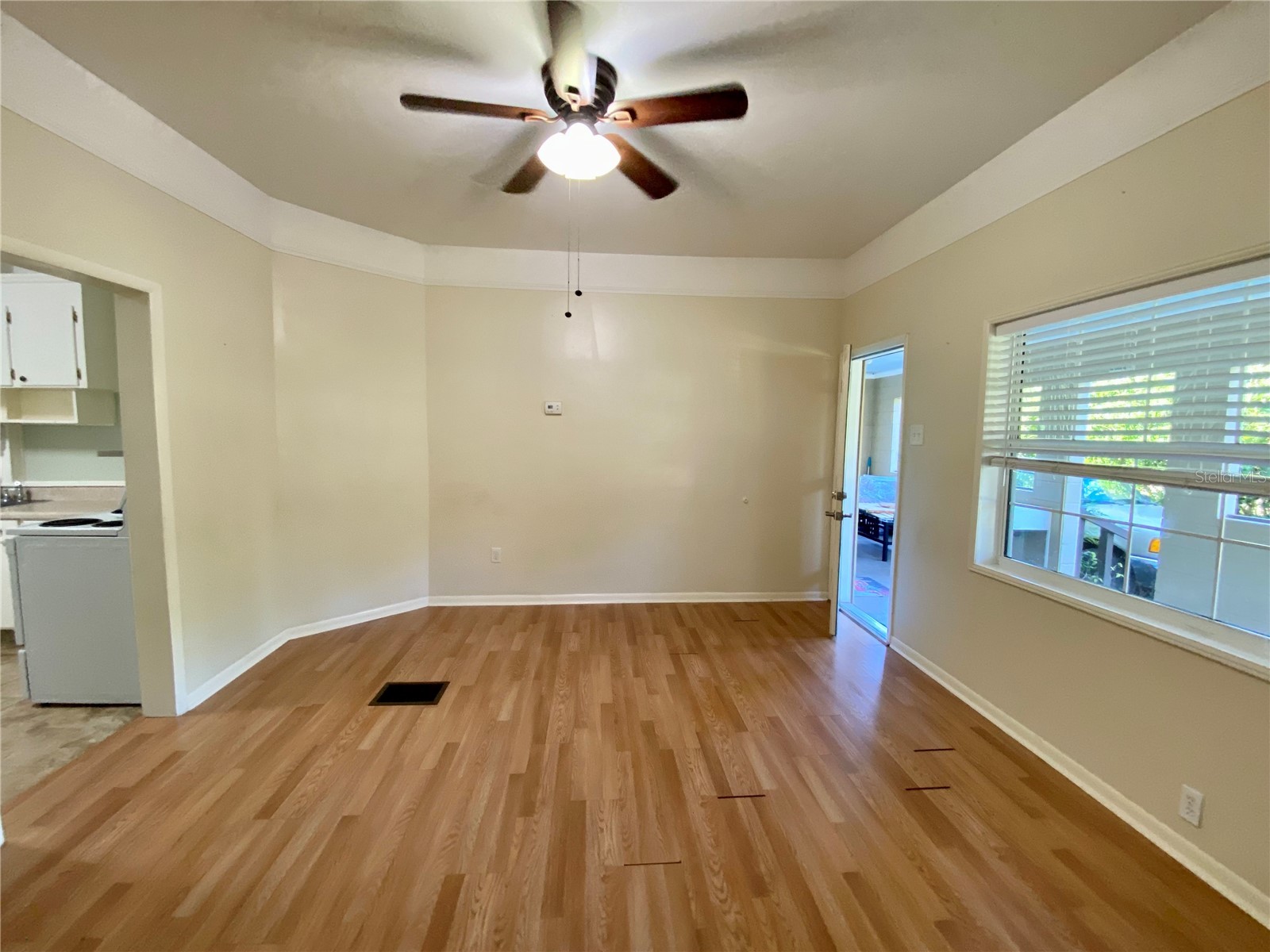 13650 5th Street Dade City FL 33525 TB8521092 image6