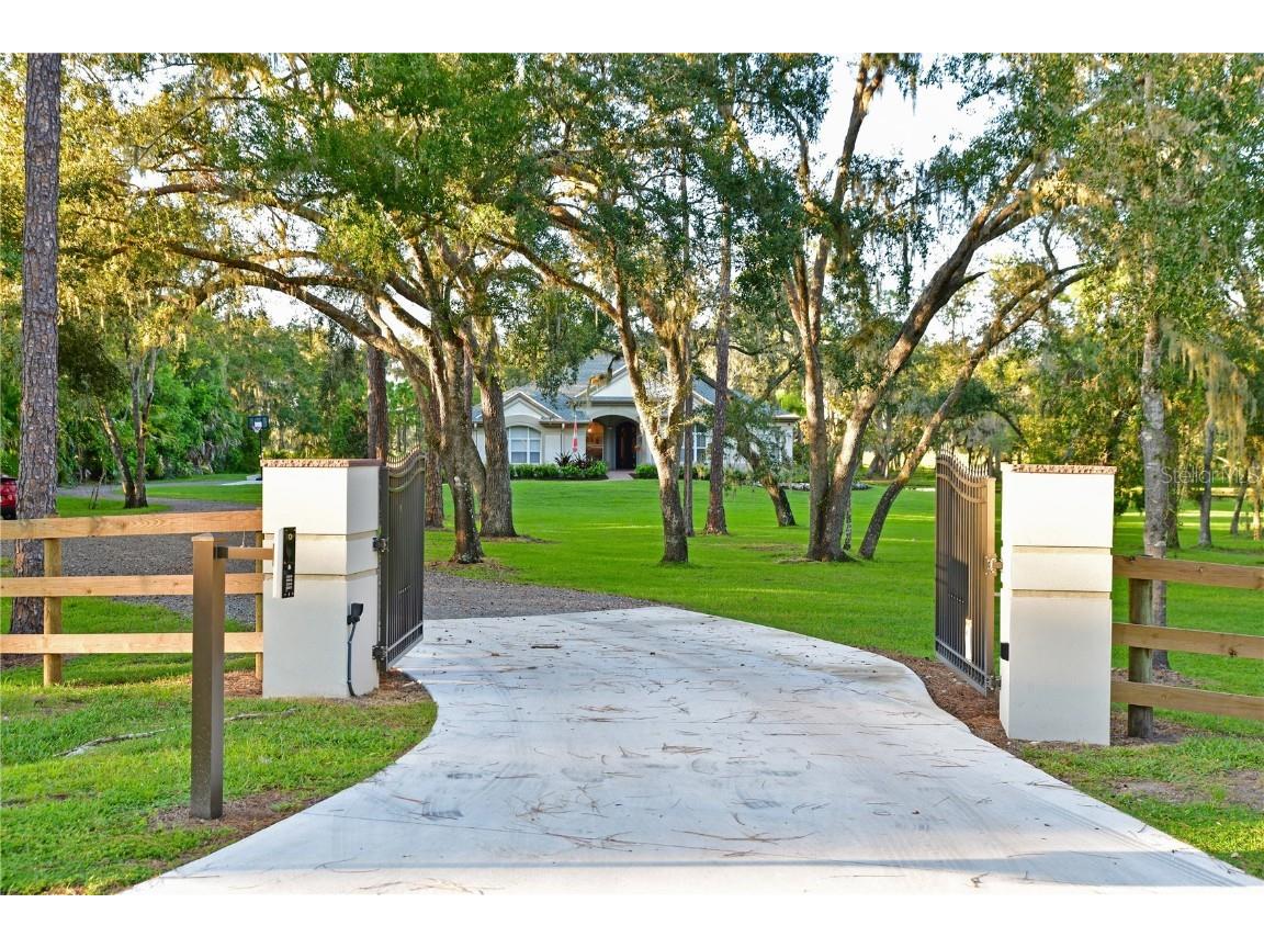 13655 N Branch Road Sarasota FL 34240 - LAKE KIRBY A4584345 image1