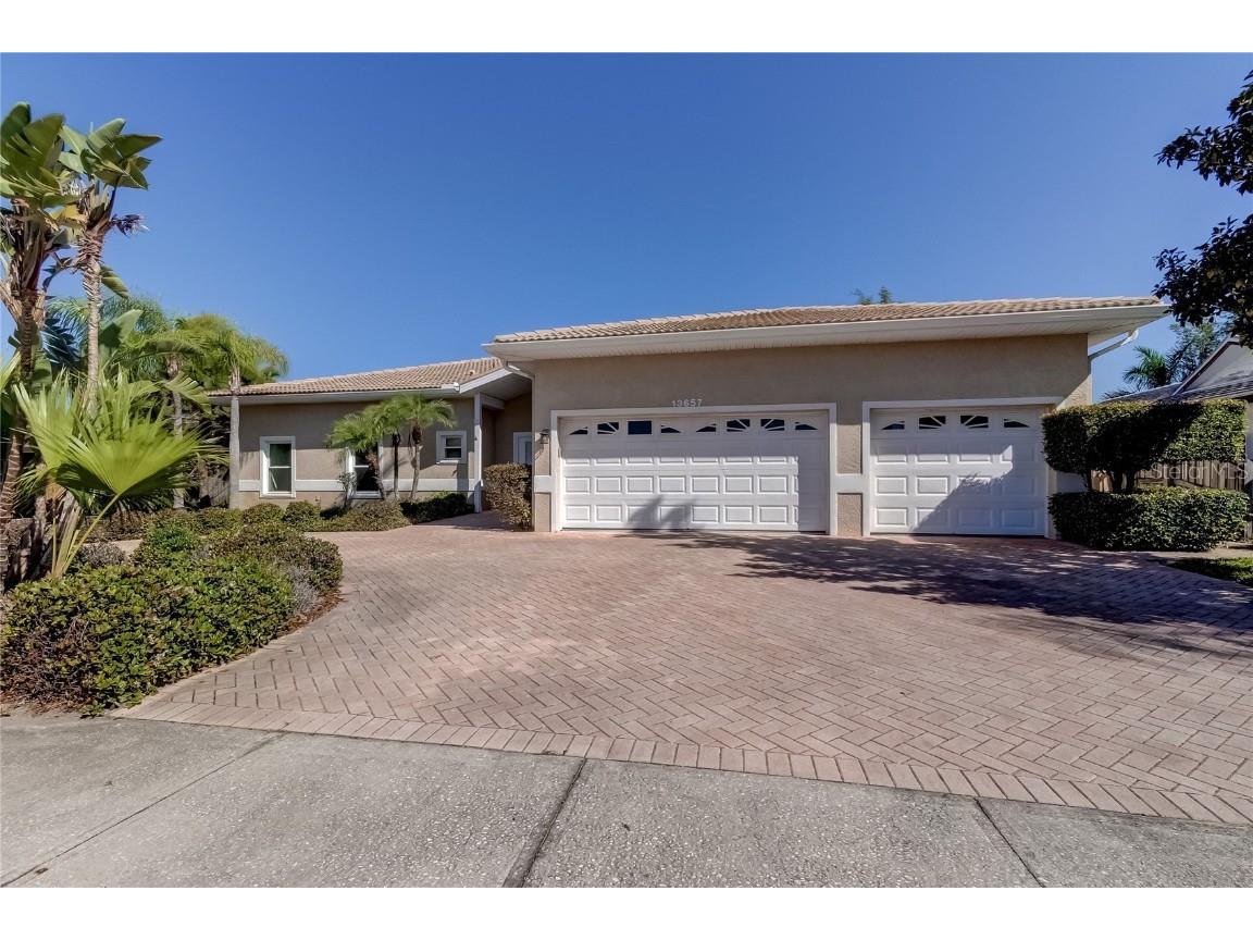 13657 Placid Dr Largo FL 33774 U8194424 image1