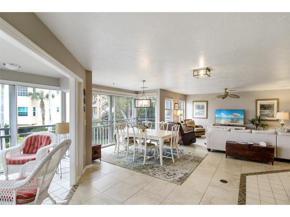 1366 Siesta Bayside Drive #1366-F Sarasota FL 34242 A4598685 image13