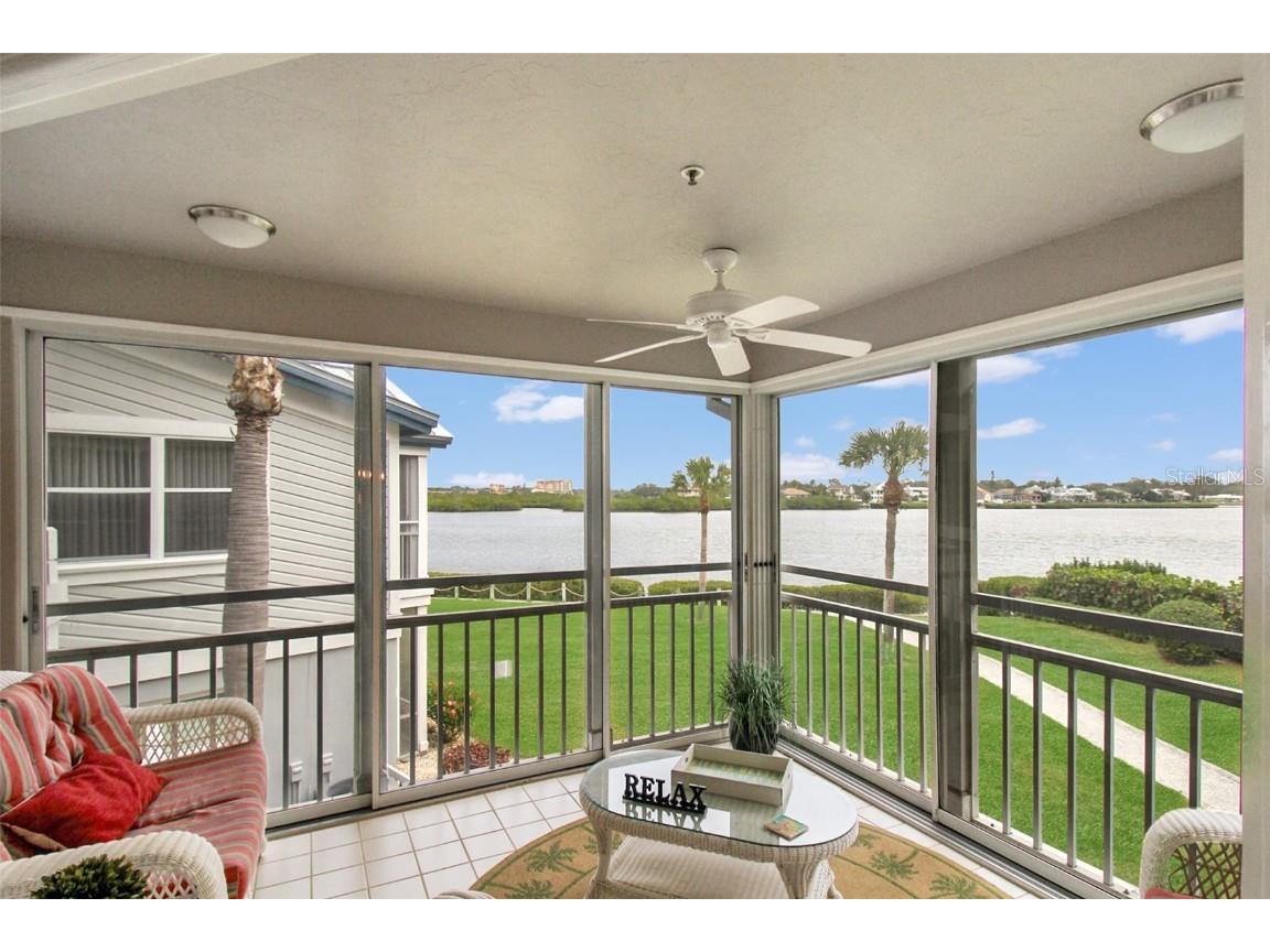 1366 Siesta Bayside Drive #1366-F Sarasota FL 34242 A4598685 image15