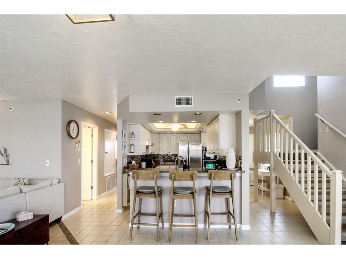 1366 Siesta Bayside Drive #1366-F Sarasota FL 34242 A4598685 image33