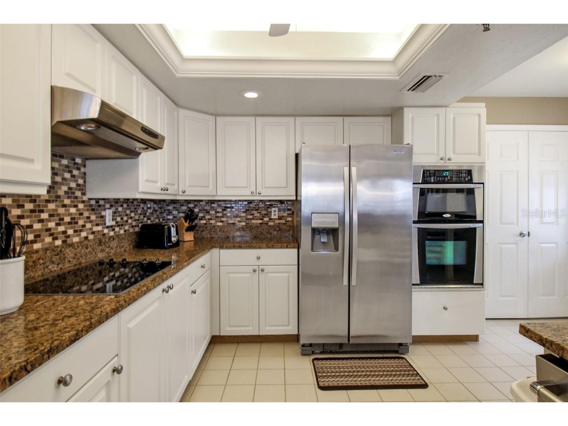 1366 Siesta Bayside Drive #1366-F Sarasota FL 34242 A4598685 image36