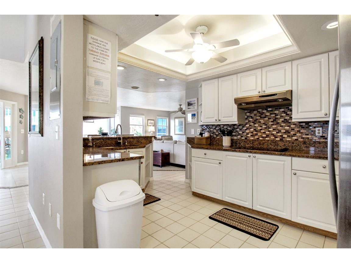 1366 Siesta Bayside Drive #1366-F Sarasota FL 34242 A4598685 image38