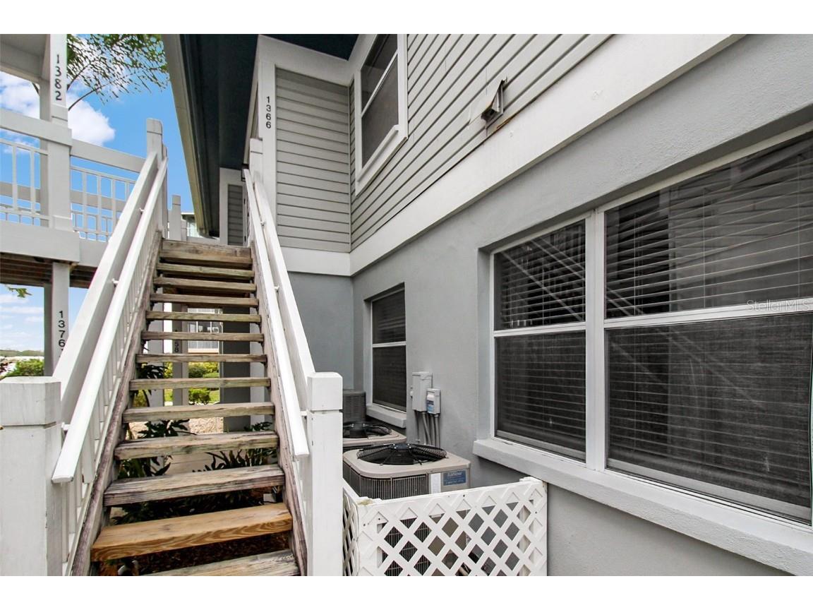 1366 Siesta Bayside Drive #1366-F Sarasota FL 34242 A4598685 image5