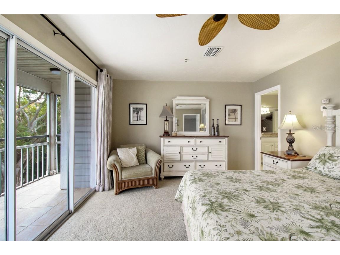 1366 Siesta Bayside Drive #1366-F Sarasota FL 34242 A4598685 image53