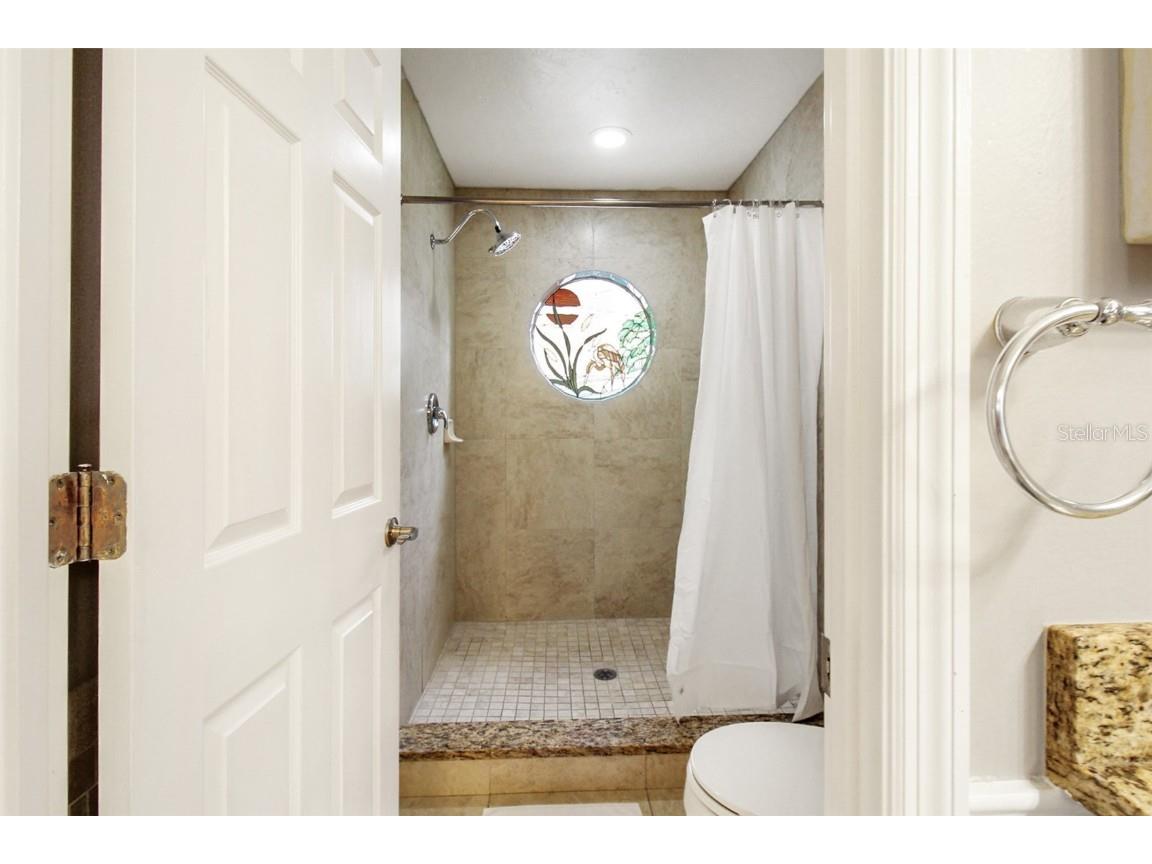 1366 Siesta Bayside Drive #1366-F Sarasota FL 34242 A4598685 image58