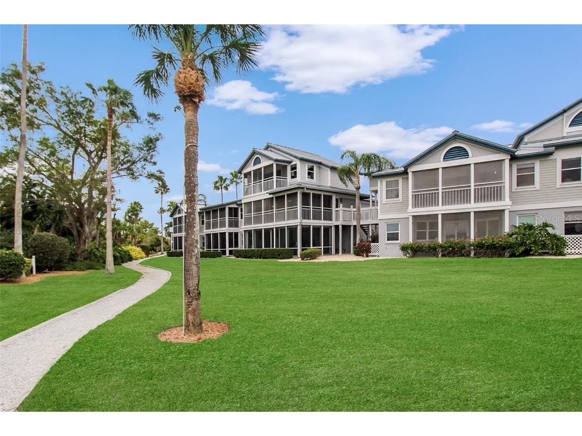 1366 Siesta Bayside Drive #1366-F Sarasota FL 34242 A4598685 image8