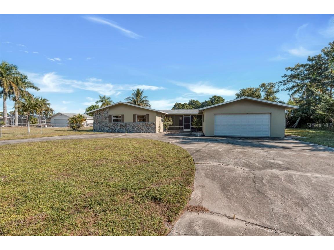 1366 Sunrise Drive North Fort Myers FL 33917 C7517811 image40