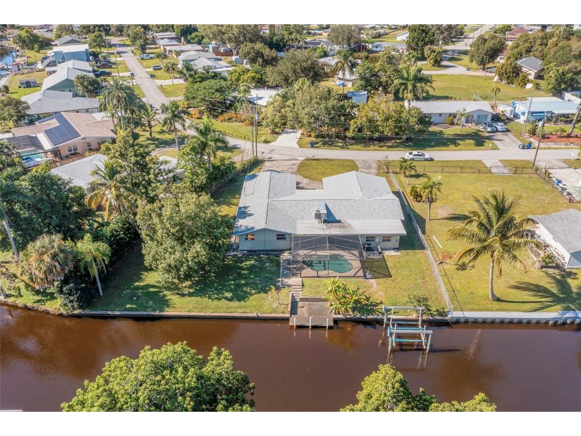 1366 Sunrise Drive North Fort Myers FL 33917 C7517811 image44