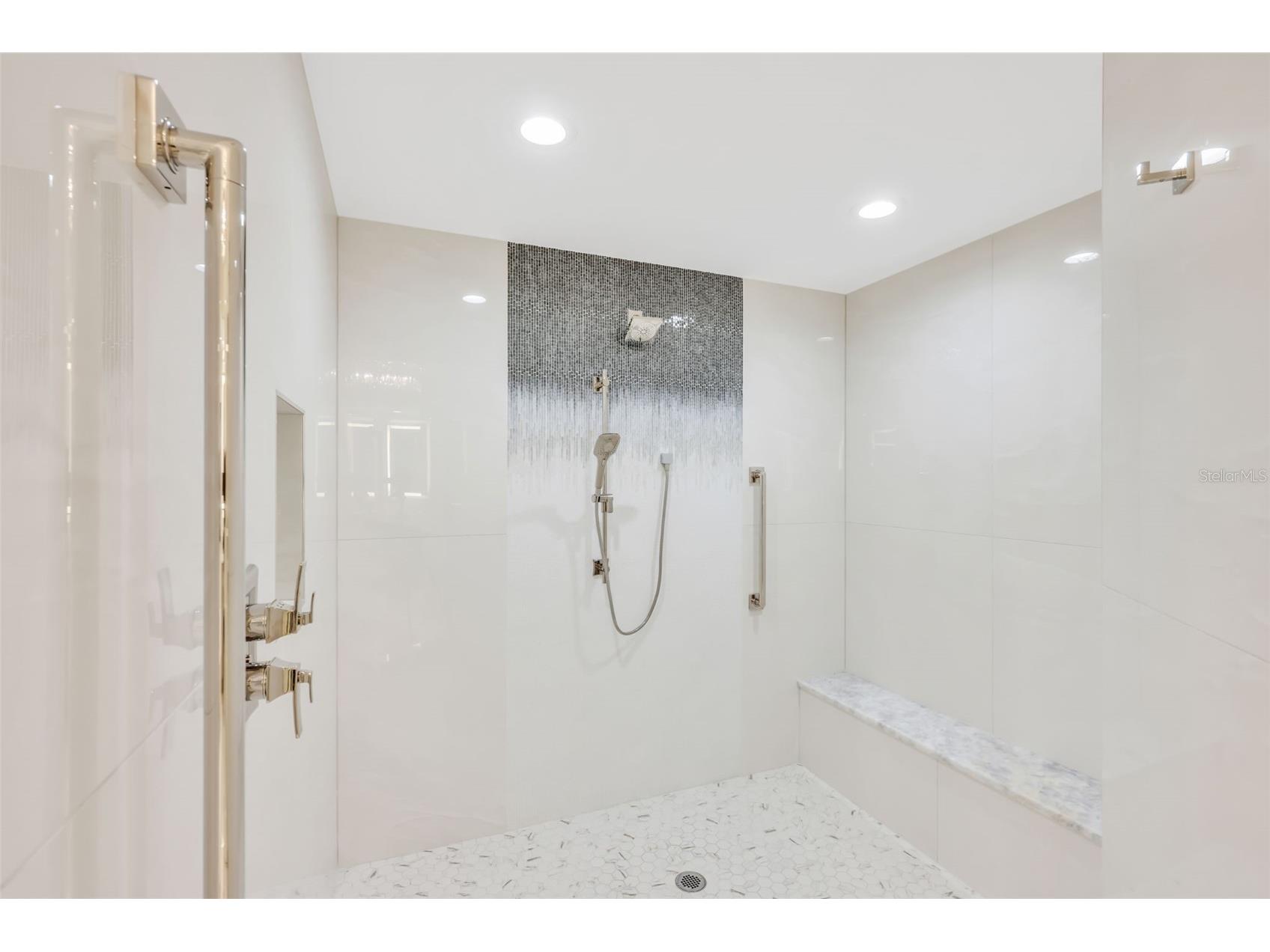 13675 Vanderbilt Drive #605 Naples FL 34110 C7520087 image27