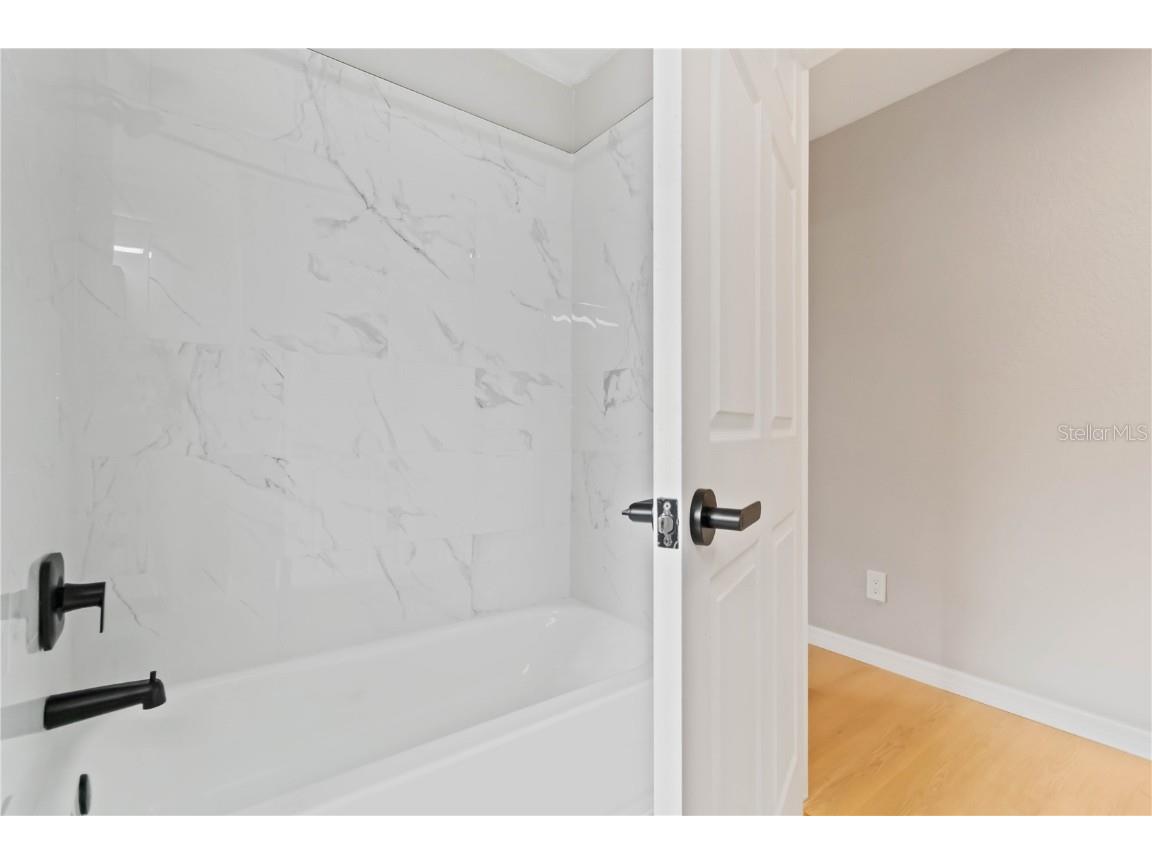 1368 21st Street Sarasota FL 34234 A4666082 image19