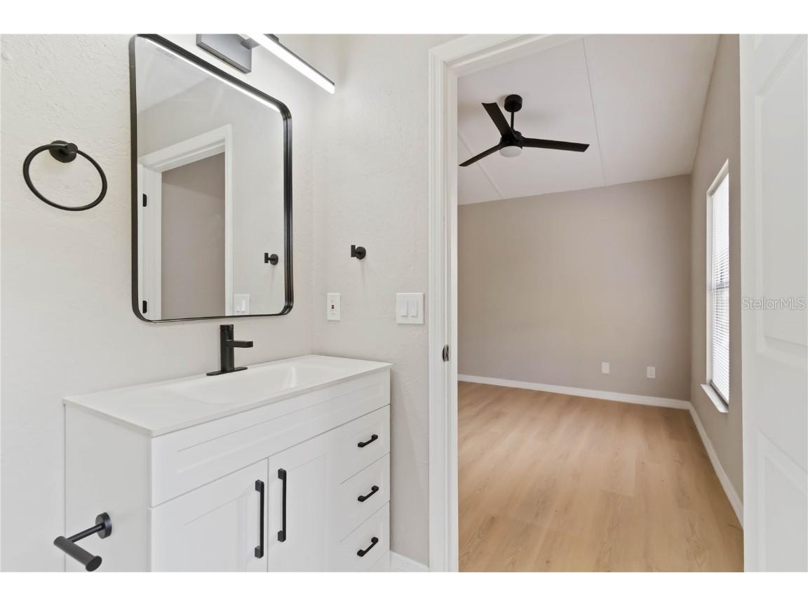 1368 21st Street Sarasota FL 34234 A4666082 image29