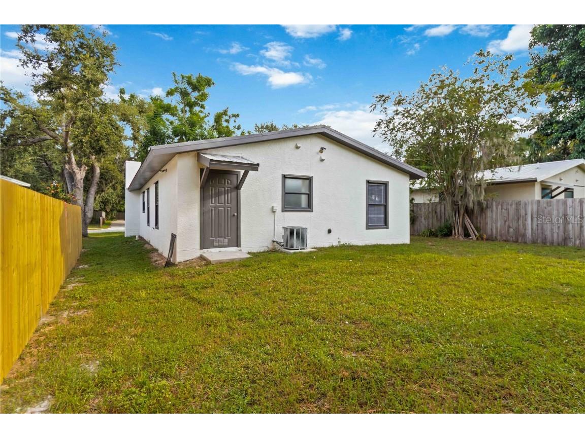 1368 21st Street Sarasota FL 34234 A4666082 image32