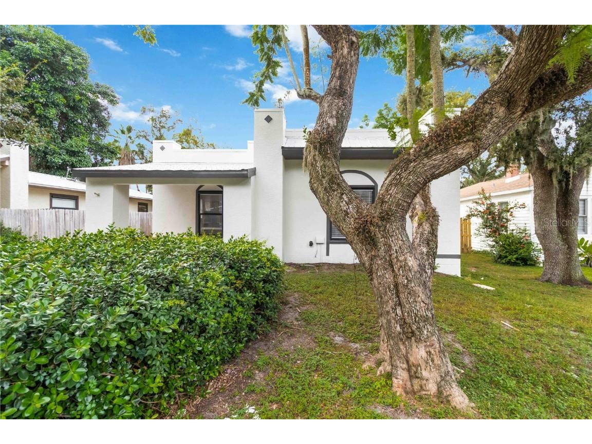 1368 21st Street Sarasota FL 34234 A4666082 image4