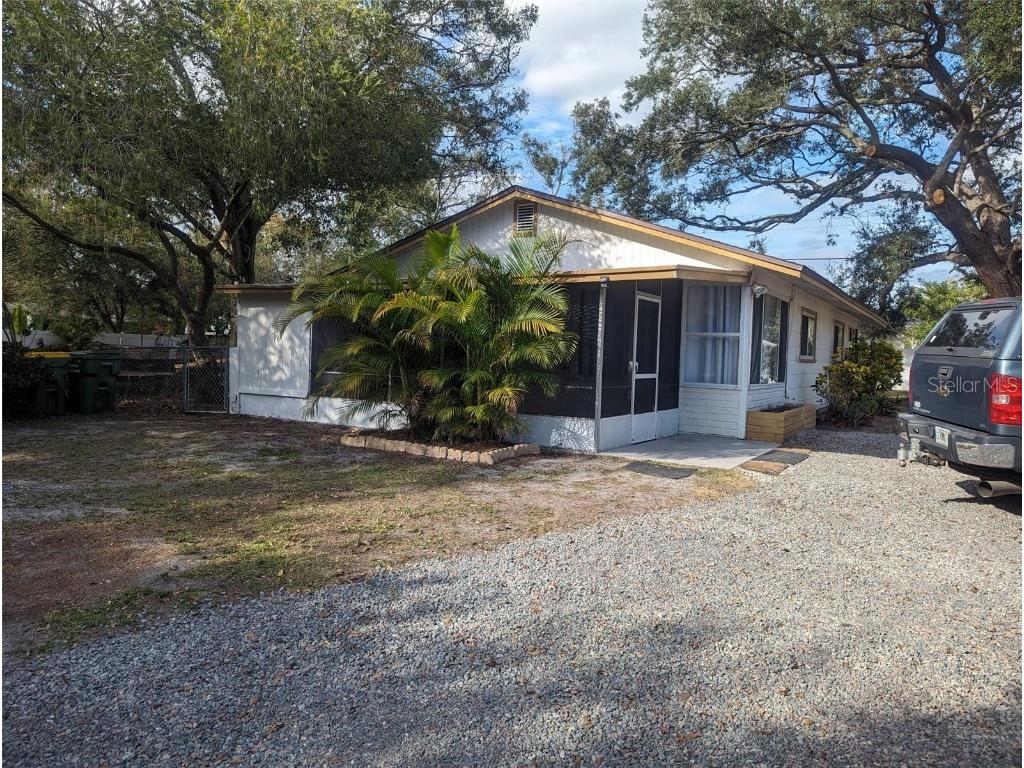 1368 S Shade Avenue Sarasota FL 34239 A4596778 image1
