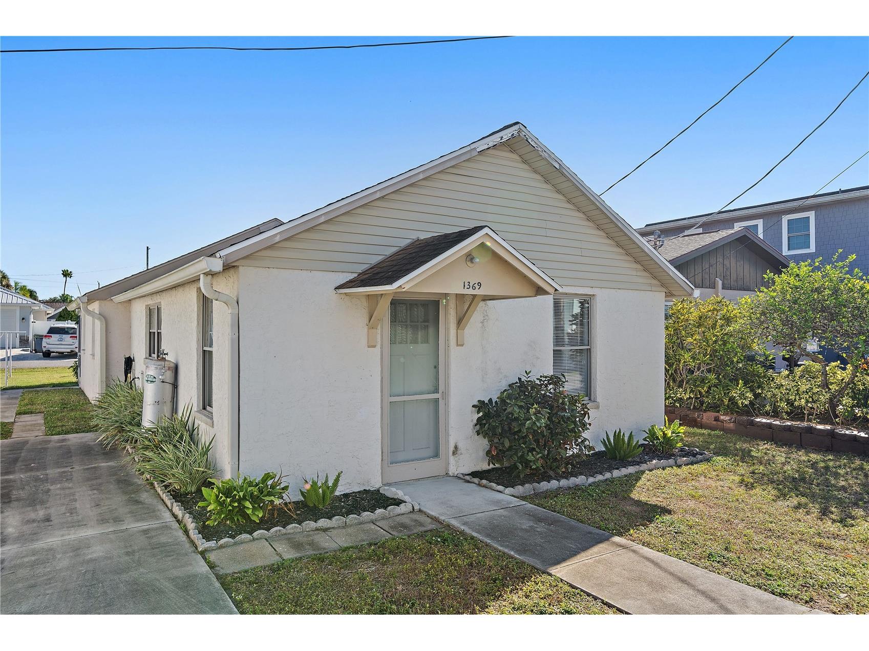 1369 Kruppa Avenue Sarasota FL 34239 A4676685 image1